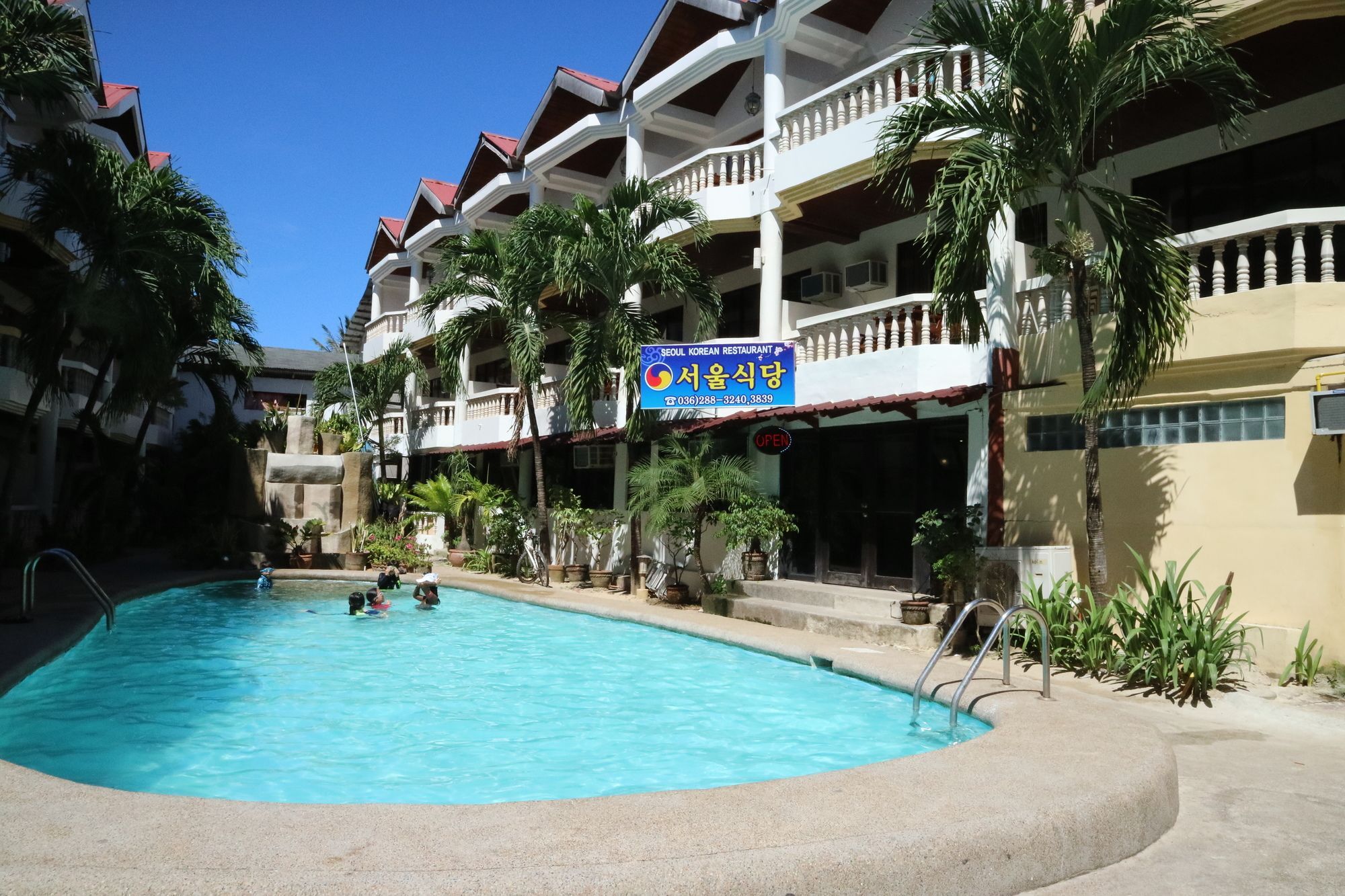 Boracay Peninsula Resort Balabag  Exterior foto